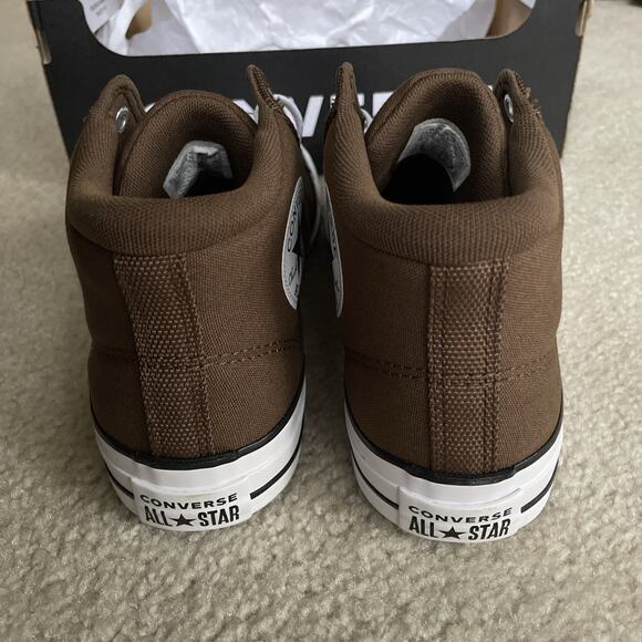 Athletic_Shoes